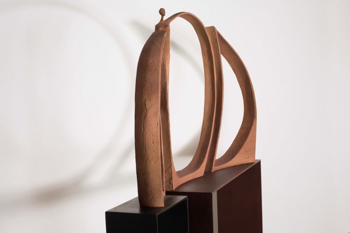 Individuation, sculpture individuation, trouver sa peau, trouver sa place, carte XXI tarot, sculpture baies vitrees, sculpture bronze, sculpture