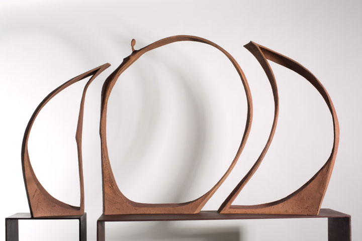 Individuation, sculpture individuation, trouver sa peau, trouver sa place, carte XXI tarot, sculpture baies vitrees, sculpture bronze, sculpture