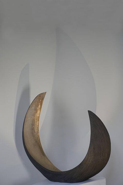 Chloe desrousseaux, chloé desrousseaux, cloe desrousseaux, Sculpture grand format, sculpture bronze, sculpture femme, sculptrice femme, douleur 