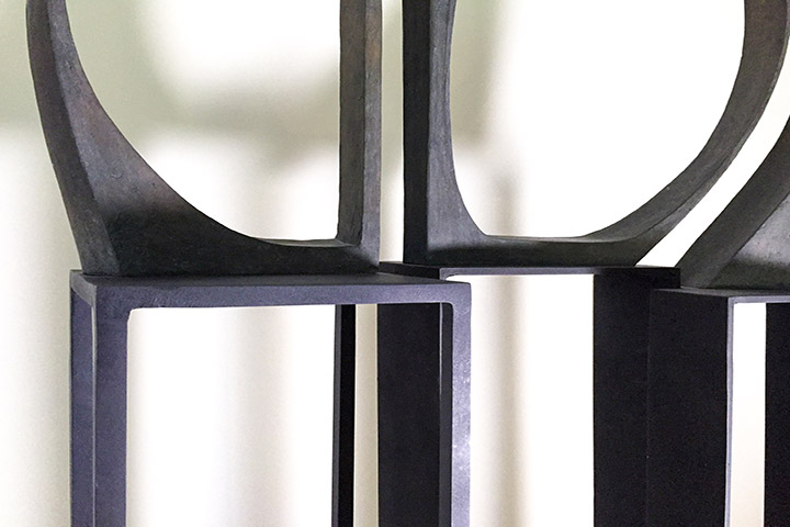 Equilibre, sculpture equlibre, Sculpture Bronze, sculpture acier, sculpture laiton, centre de gravite, trouver centre de gravite, juste place