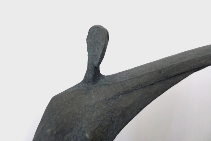 Equilibre, sculpture equlibre, Sculpture Bronze, sculpture acier, sculpture laiton, centre de gravite, trouver centre de gravite, juste place