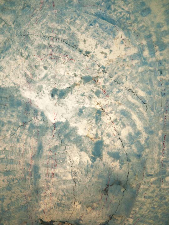 Chloe Desrousseaux, Atelier, matiere, Entendre MATIERE parler, transparence albatre, cire rouge, ecorce bouleau, sculpture, pierre, bronze