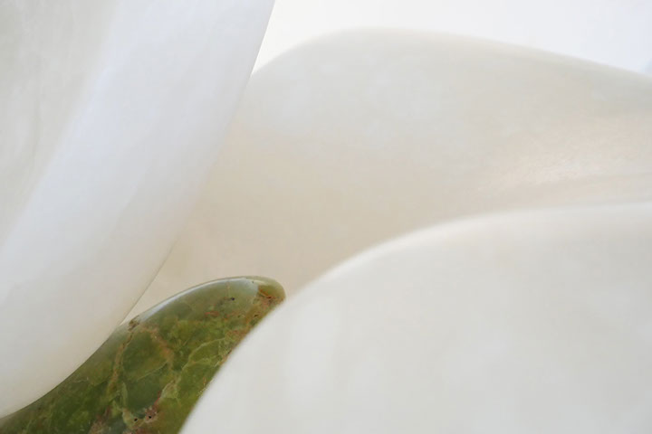 Individuation, sculpture individuation, trouver sa peau, trouver sa place, carte XXI tarot, sculpture baies vitrees, sculpture bronze, sculpture