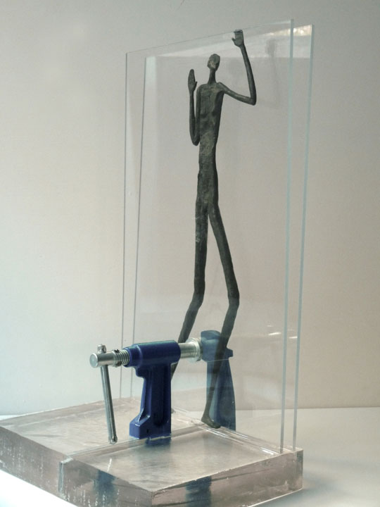Chloe desrousseaux, Barbe Bleue, Sculpture Bronze, sculpture plexiglass, predateur inne, psyche de femme, manquer d’air, espace de vie, pouvoir 